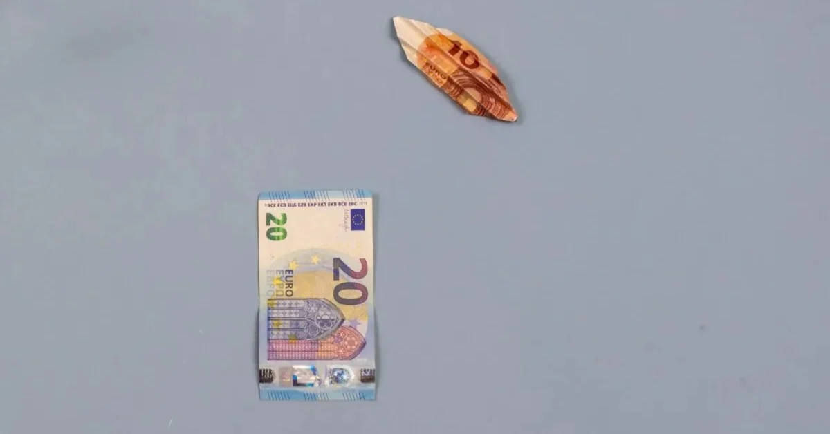 Geld falten schmetterling