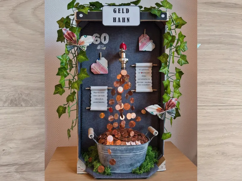 Hahn als originelles Geldgeschenk zum Geburtstag