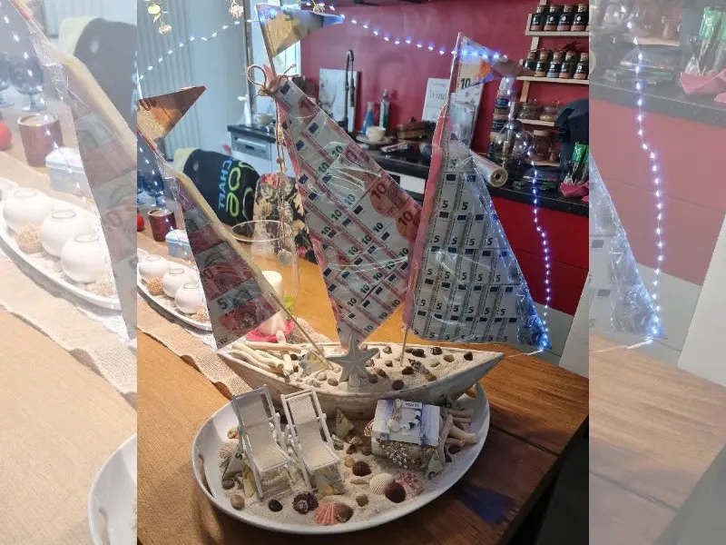 Segelboot als maritimes Geldgeschenk zum Geburtstag