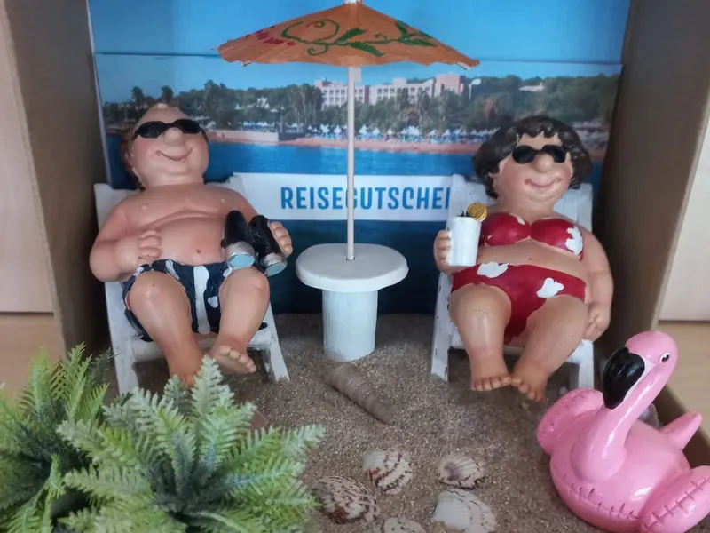 Urlaub in der Salatschüssel als lustiges Geldgeschenk zum Geburtstag
